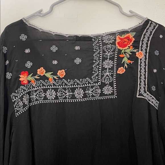 Johnny Was Bennett Floral Embroidered Top XL - Picture 12 of 14